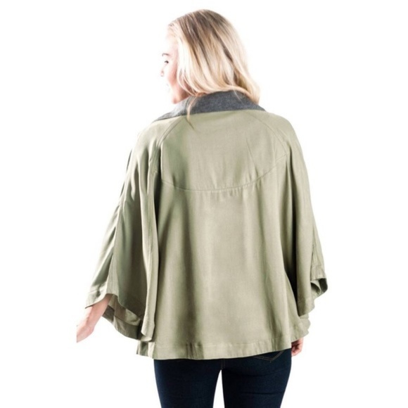 Cape Style Olive Green Poncho Button Up Jacket - Picture 4 of 5